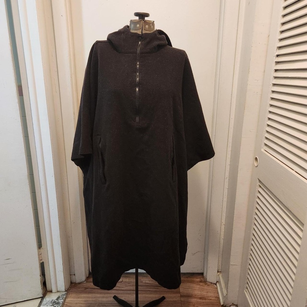 Vintage Harvé Benard by Bernard Holtzman black hooded wool cape poncho